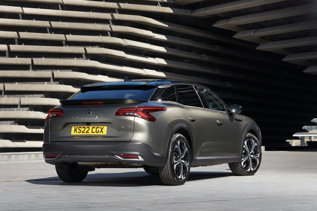 Citroen C5X PHEV,Grey, Still shot, Rear three angles